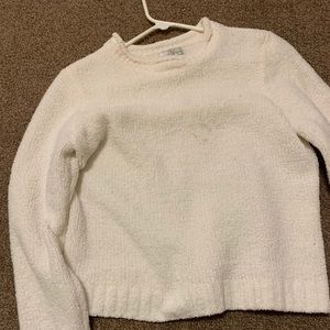 white fleece long sleeve crop top